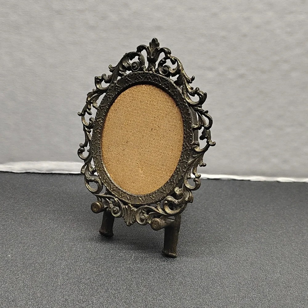 Vintage Mini picture frame Filigree With Easel